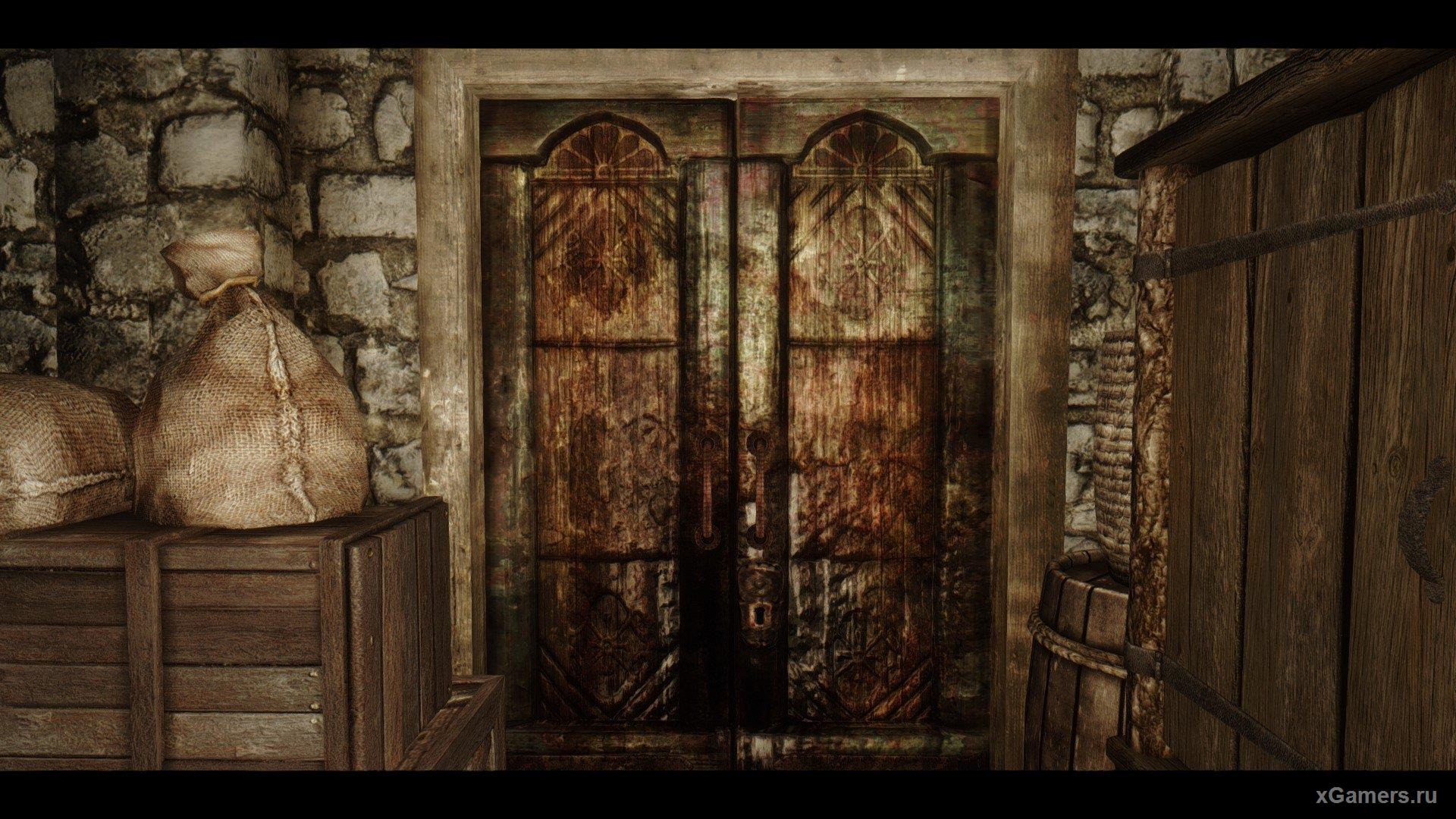 Шепчущая дверь в игре Скайрим - за ней находится Эбонитовый клинок
