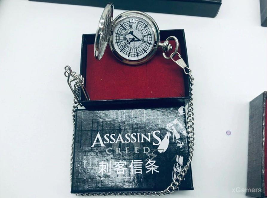Сувенирные часы  для фанатов Assassins Creed